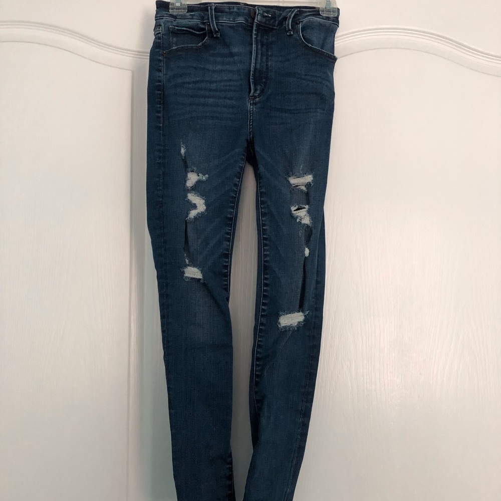 stretchy abecrombie dark wash distressed jeans